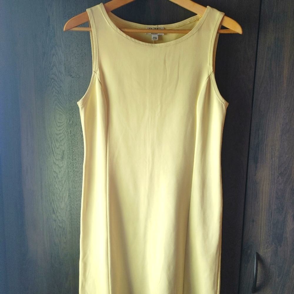 BCBG pastel yellow Midi stretch